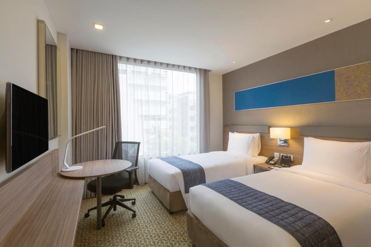 Holiday Inn Express Bangkok Sathorn By Ihg Kültér fotó