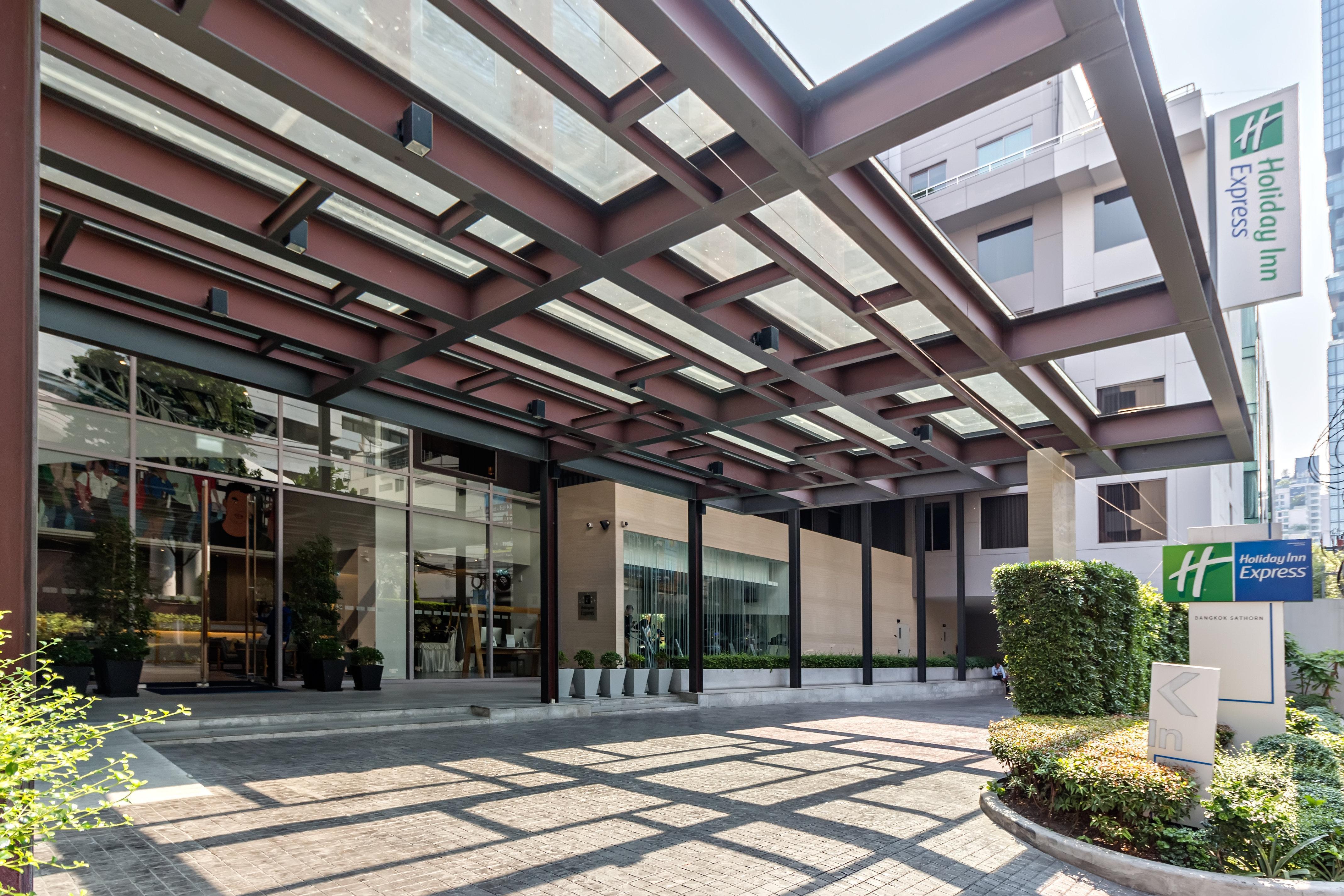 Holiday Inn Express Bangkok Sathorn By Ihg Kültér fotó