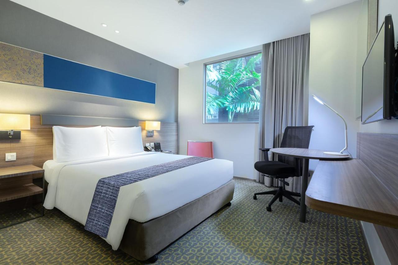 Holiday Inn Express Bangkok Sathorn By Ihg Kültér fotó